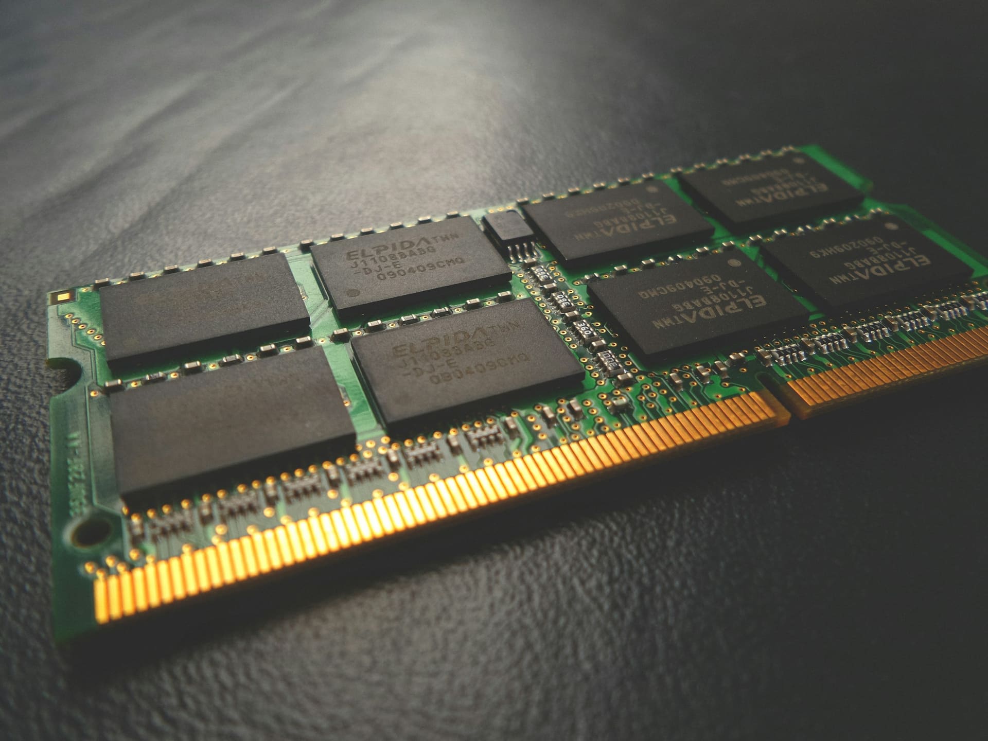 Business technology context: memory modules.