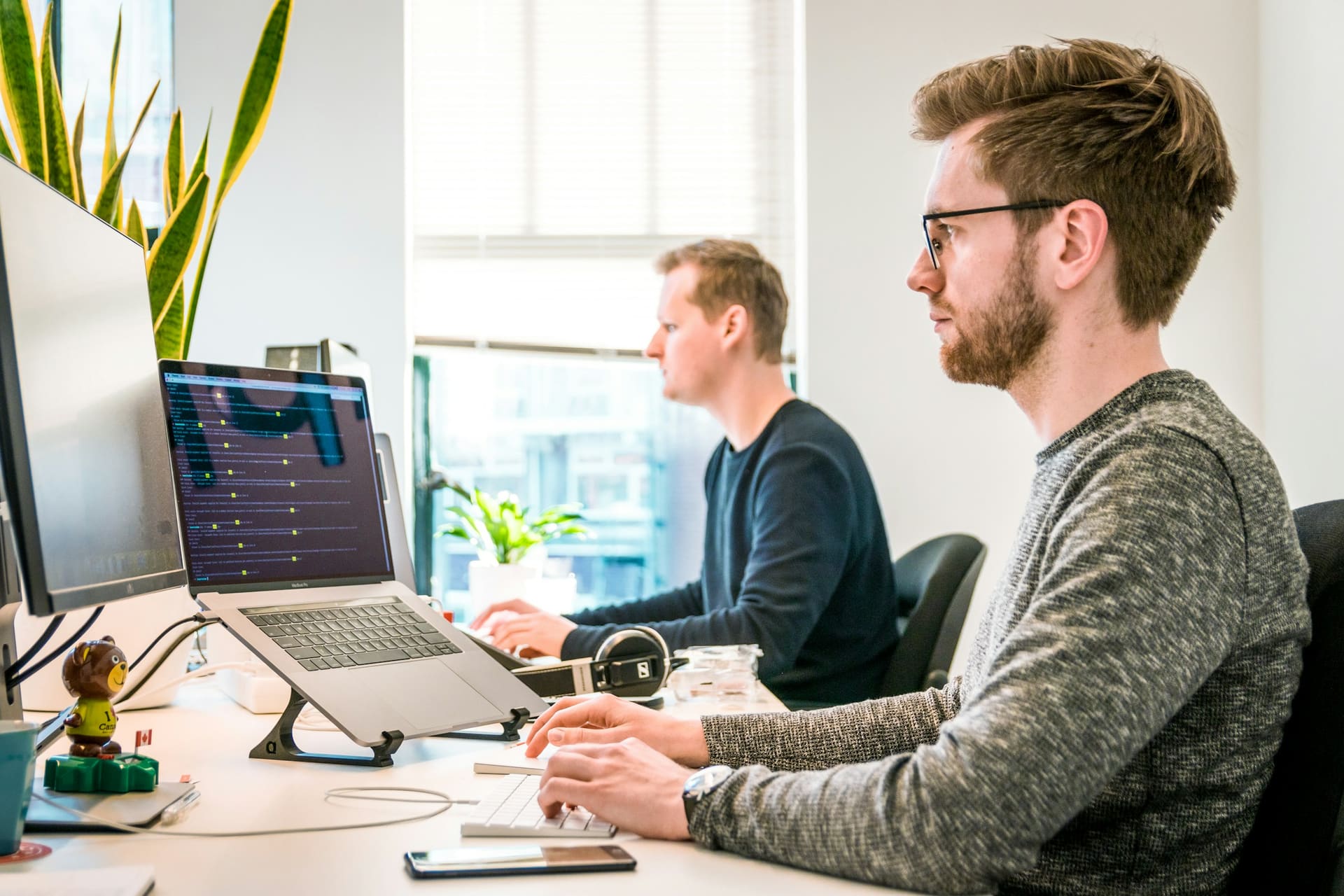 Business technology context: a screen in use during the working day.
